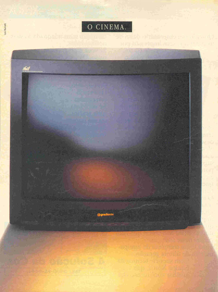Nova linha de televisores Next tela grande Gradiente, o cinema foi para casa.