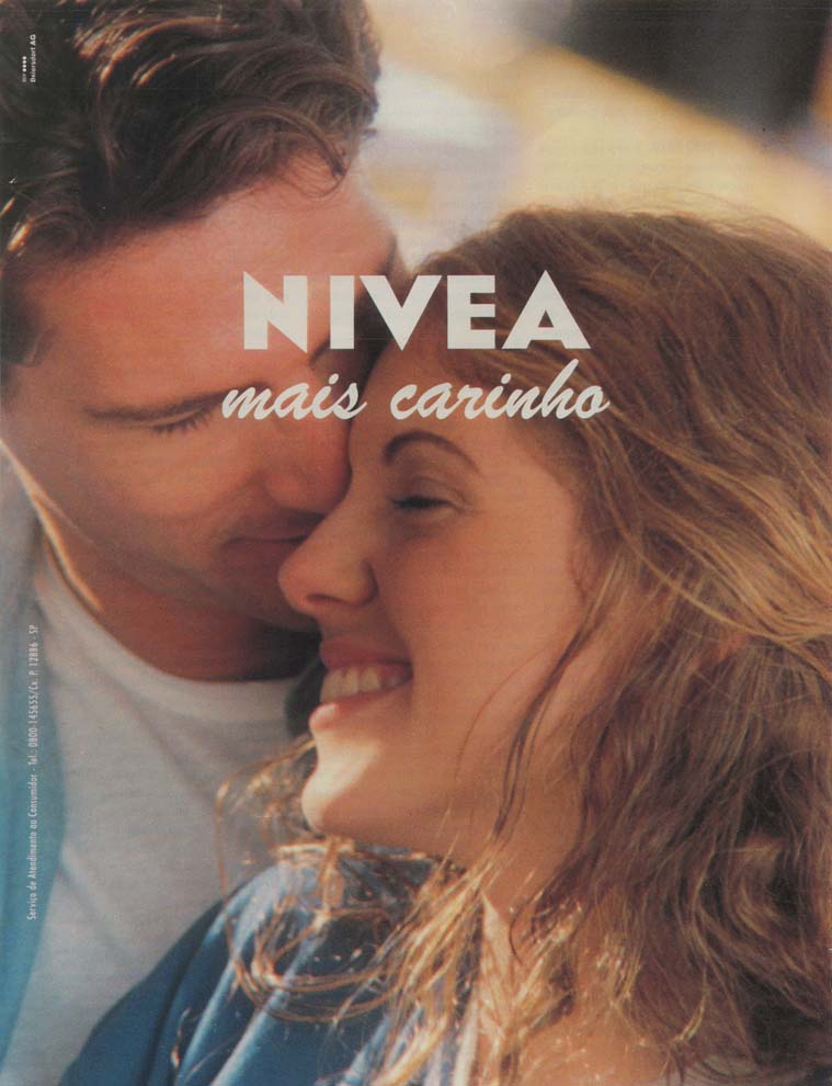 Nivea Creme, todo carinho que a sua pele precisa para viver.