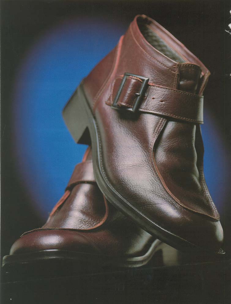 As aparências enganam. Mas aí vêm os sapatos e contam toda a verdade
