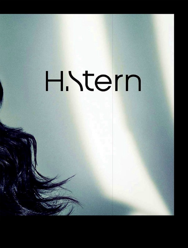 Katie Holmes usa H. Stern para o dia das mães.