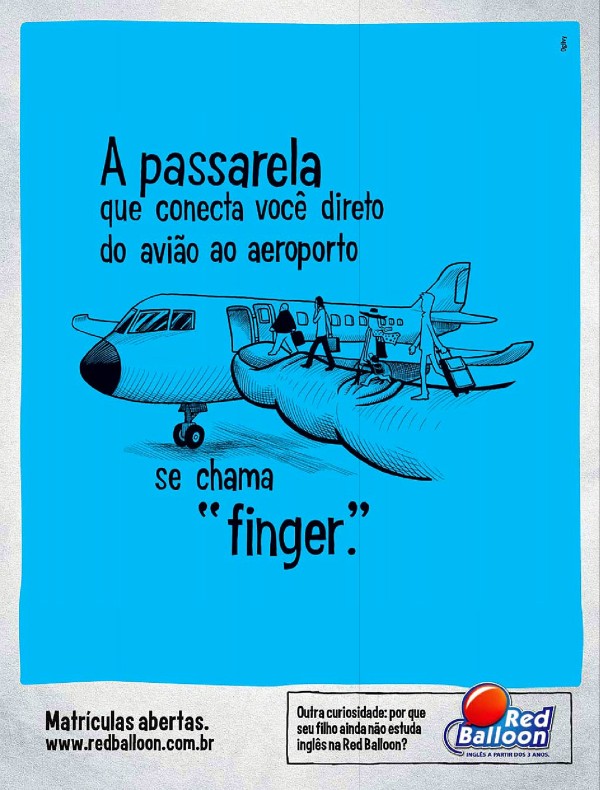 A passarela que conecta você direito do avião ao aeroporto se chama "finger"